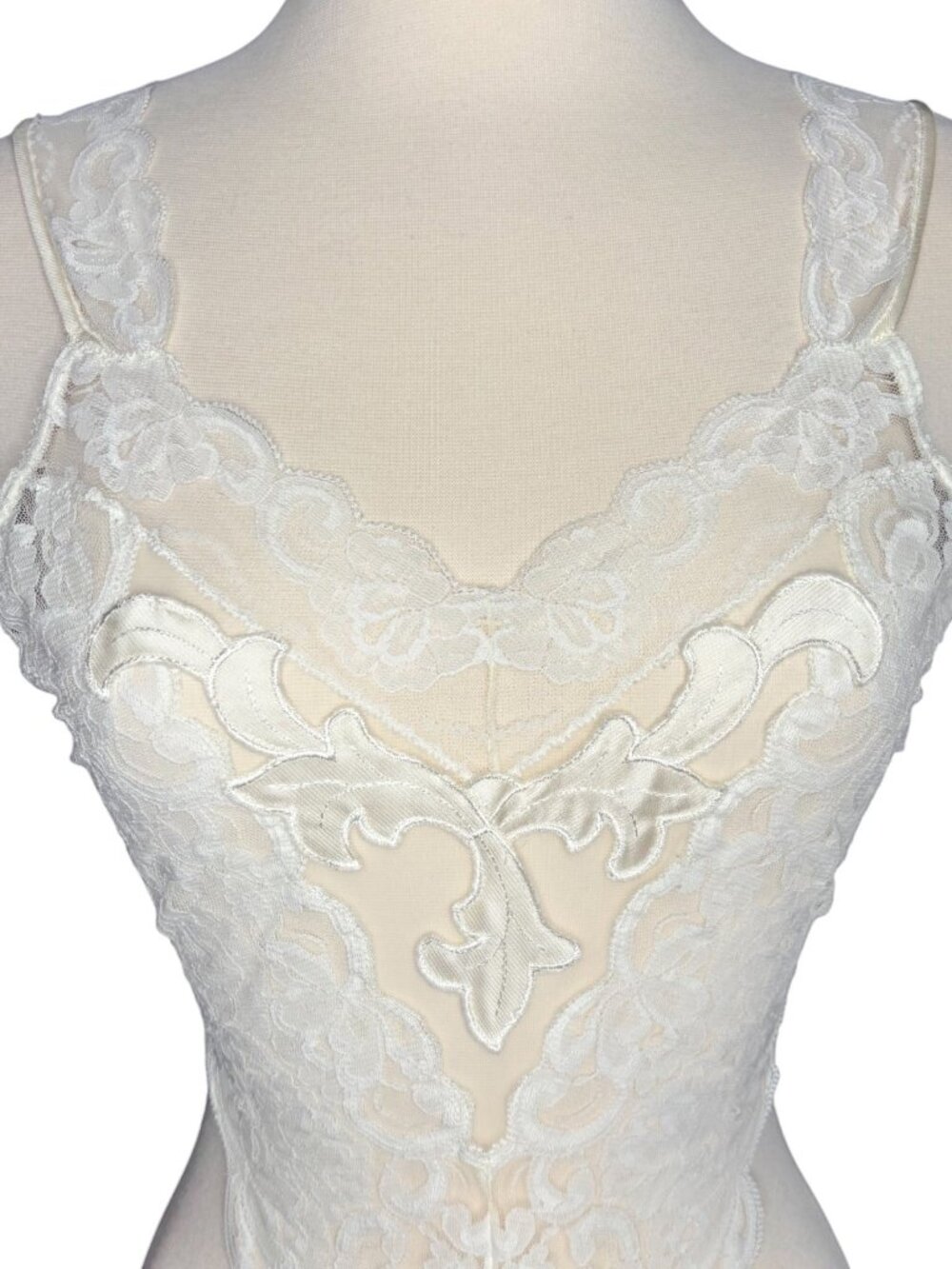 Vintage Victoria's Secret Lace Sheer White Teddy Bodysuit Thong Lingerie S/P - Picture 3 of 9